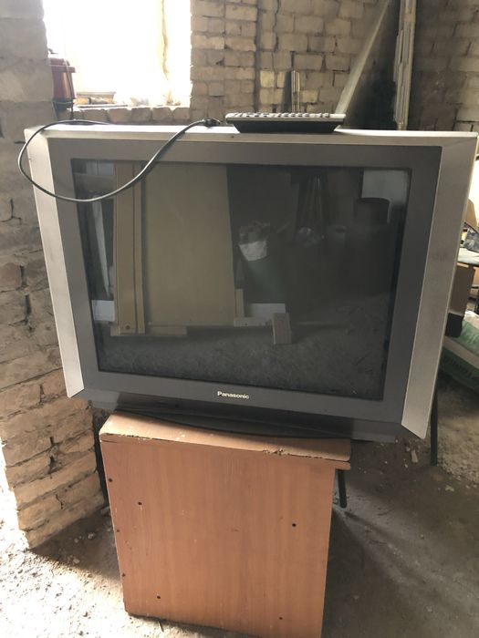 Продаю телевизор Panasonic