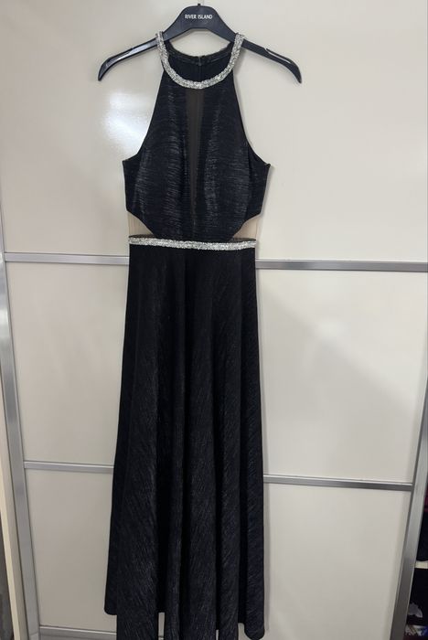 Черна офицялна рокля