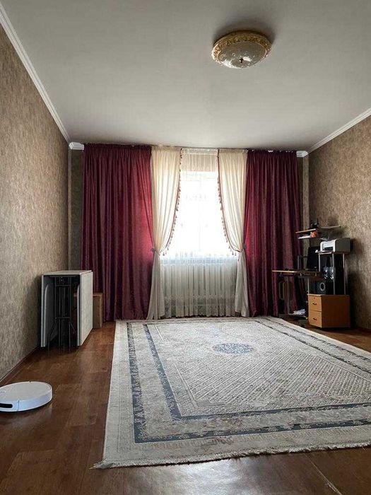 Продается дом в 10-ом микрорайоне.