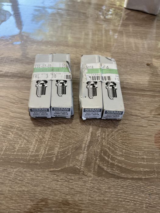 Нисан оригинални свещи