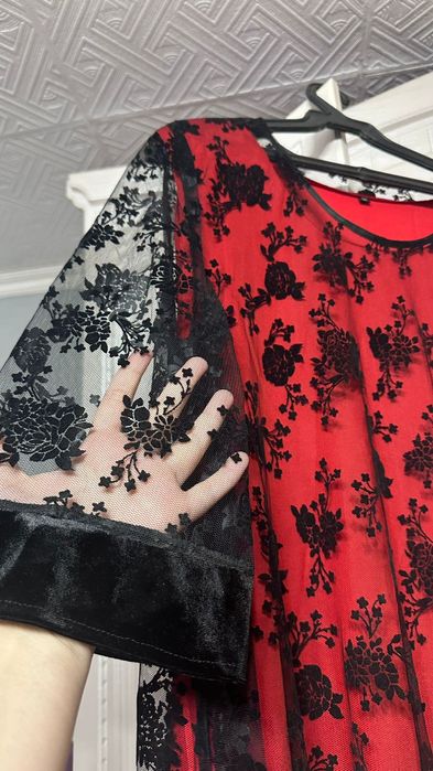 Женские нарядные платья