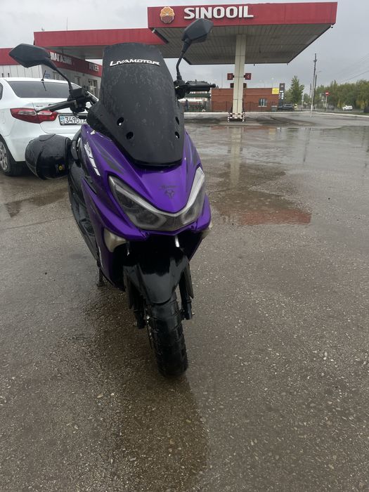 Продам мопед макси 165куб