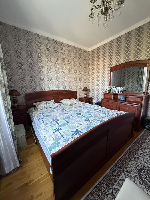 Спальний гарнитур