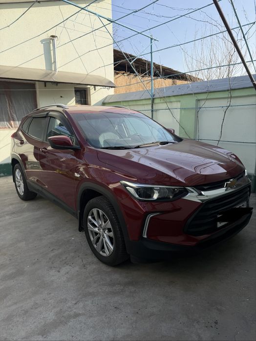 Продается Chevrolet Tracker LTZ