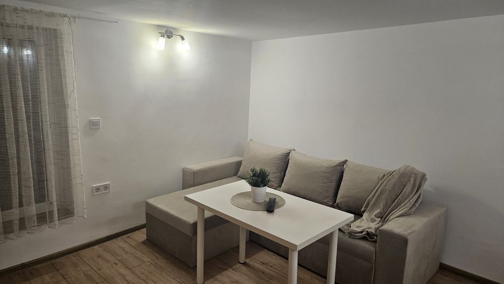 Дава се под наем Двустаен апартамент в София, Зона Б-18 - 40 кв.м за 448.8 € - Снимка #2