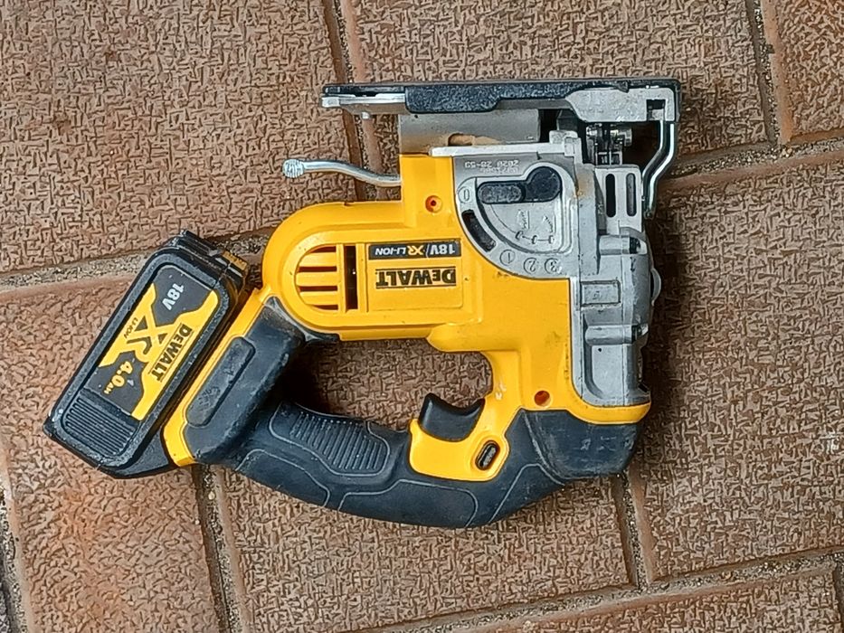 Pendular DEWALT DCS 331 original , made CEHIA