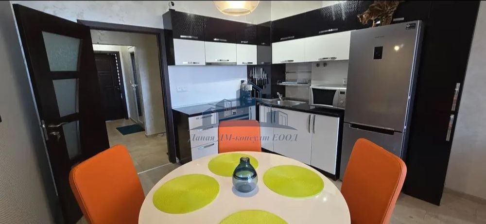 Продава се Двустаен апартамент в Шумен, Пазара - 78 кв.м за 1795 €/кв.м - Снимка #2