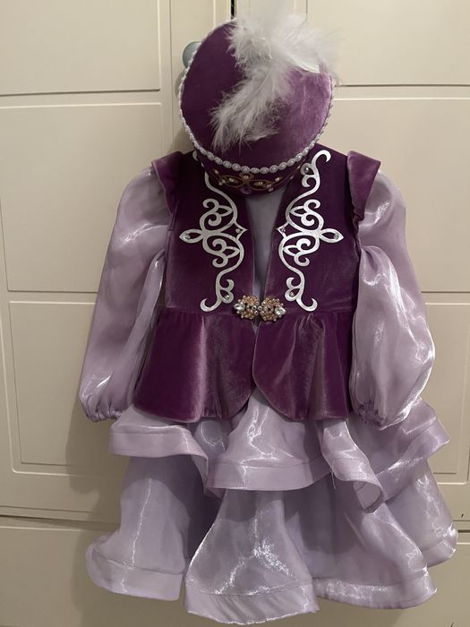 Тусаукесерге арналган койлек адеми