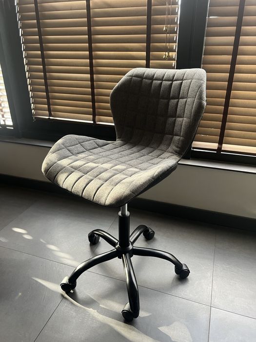 Козметичен Стол  NEW YORK – 2г гаранция и безплатна доставка