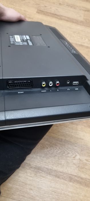 Продам LED телевизор BBK 22" с DVD-приводом (Full HD)