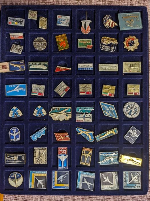 Продам значки времён СССР