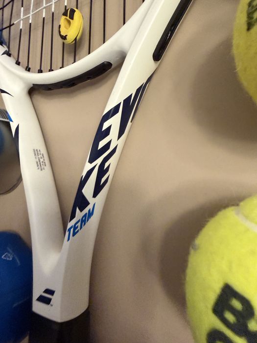 Set complet tenis Babolat – ca nou, la super preț!