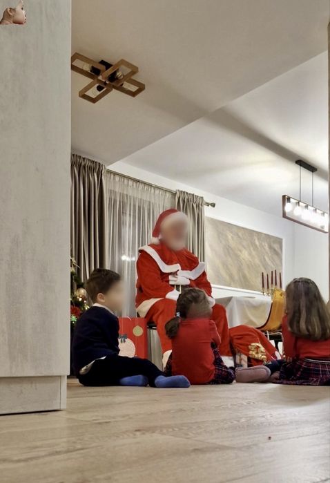 Moș Crăciun la tine acasă !