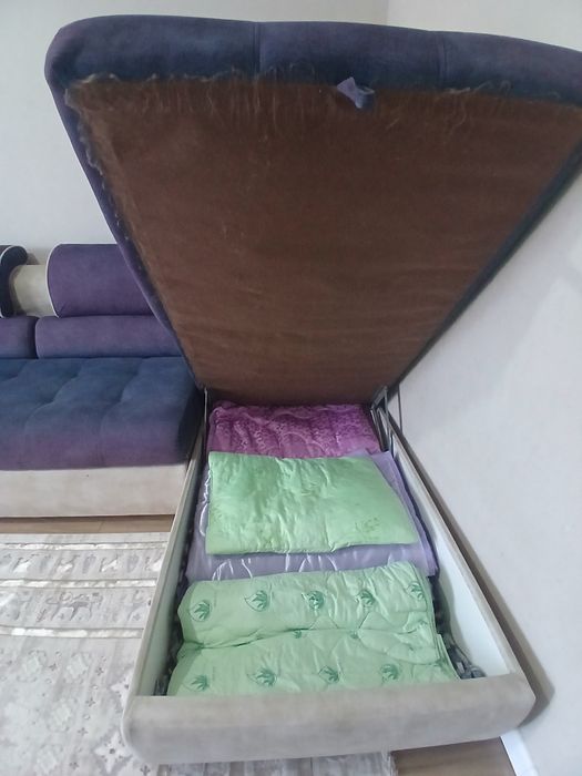 Продам б/у диван