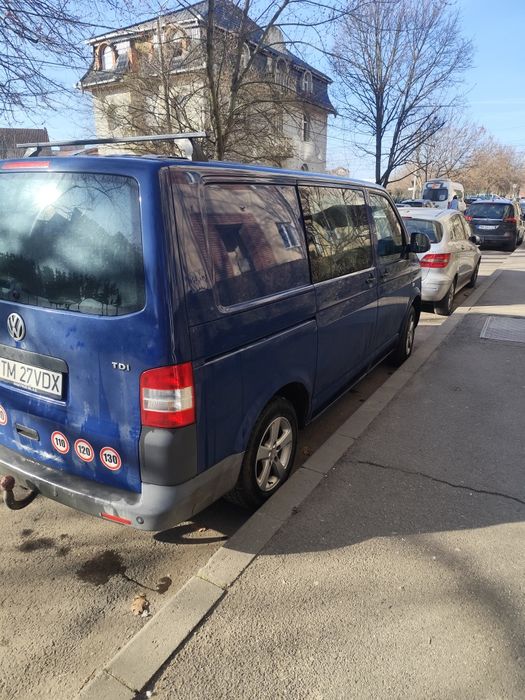 Vând sau schimb Volkswagen T5 an 2011