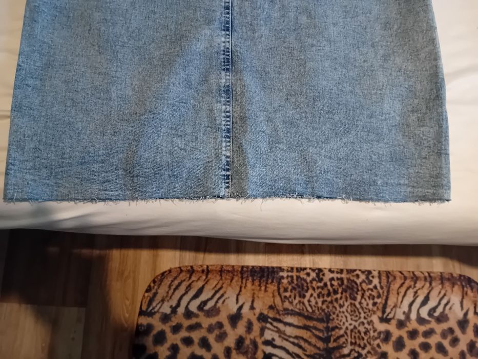 Дънкова пола чисто нова