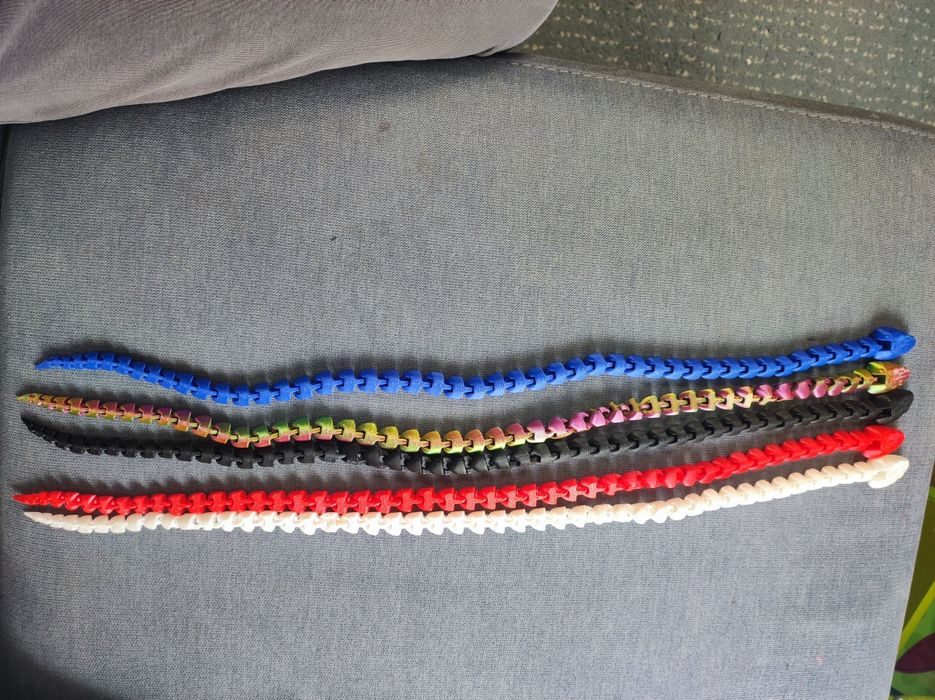 3D принтирани змии