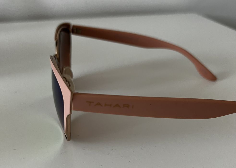 Ochelari de soare cu rame roz prăfuit Tahari