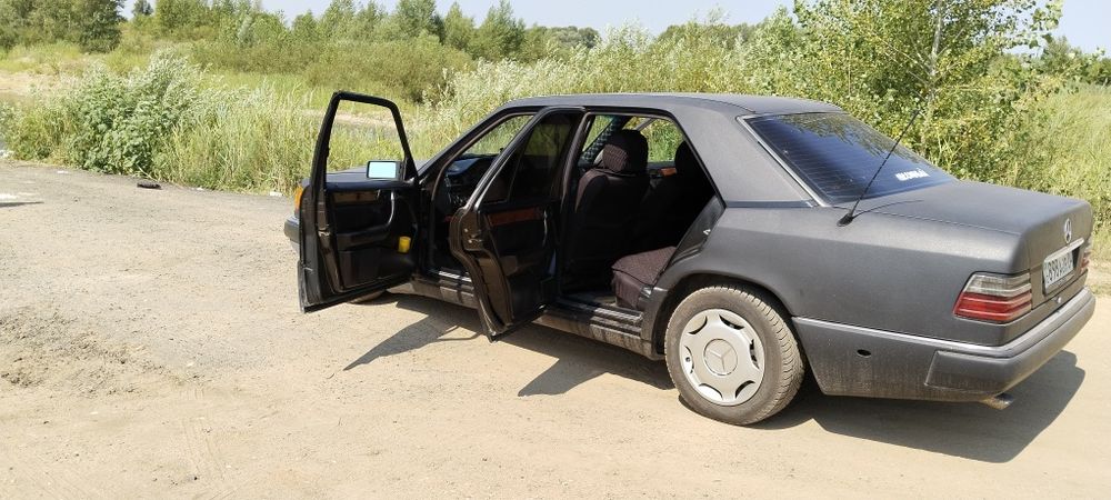 Продам Мерседес 124 на полном ходу
