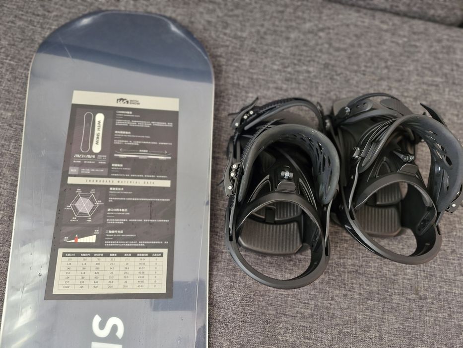 Продам сноуборд с креплениями