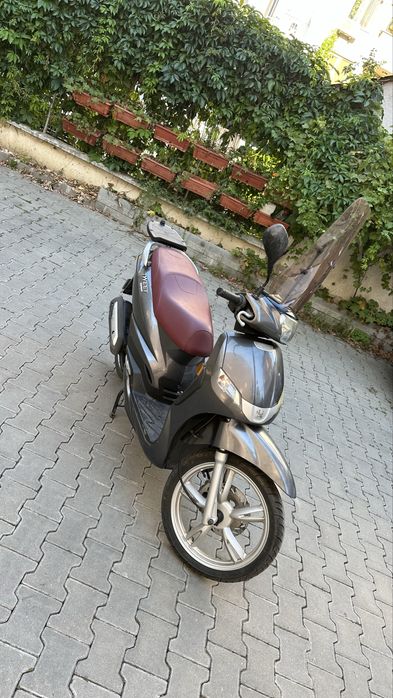 Peugeot tweet 50 2015г 6000км