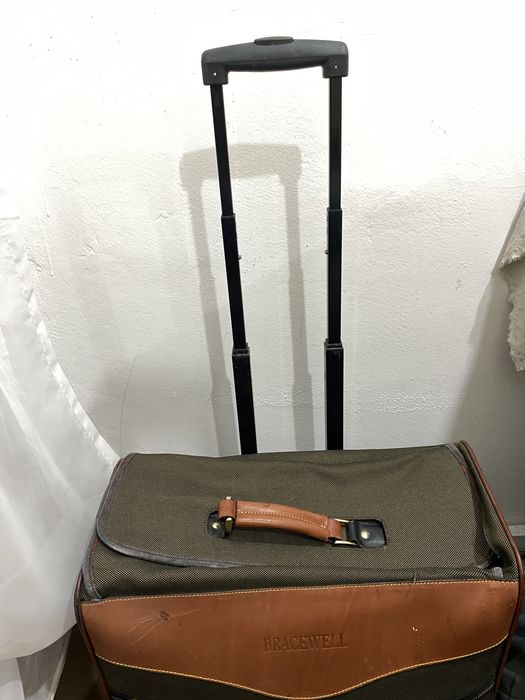 Винтажный чемодан