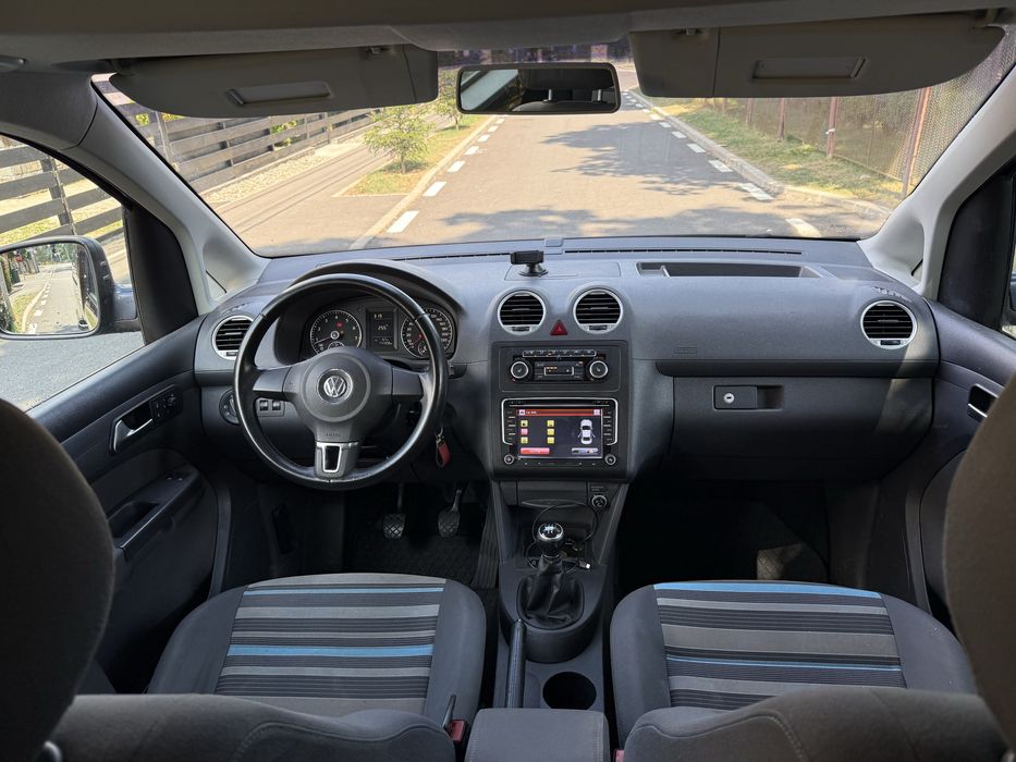 VOLKSWAGEN Caddy 2012 — imagine 2