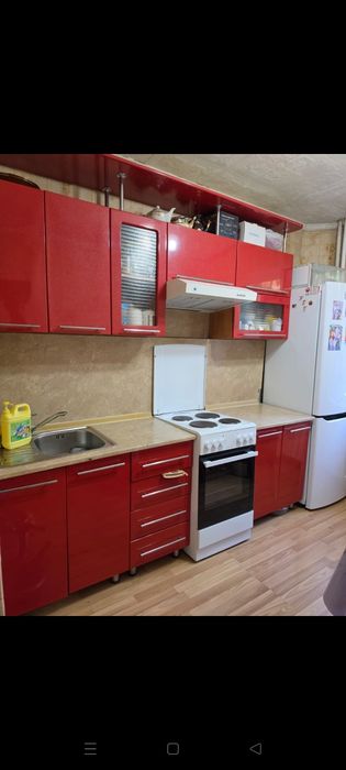 Продаю кухонный гарнитур