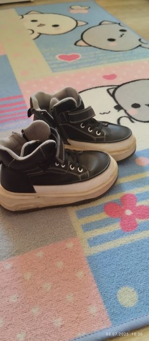 Ботинки на девочку