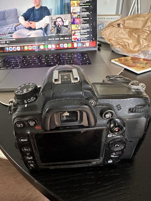 Nikon D7000 - Blit defect, Ecran mic spart