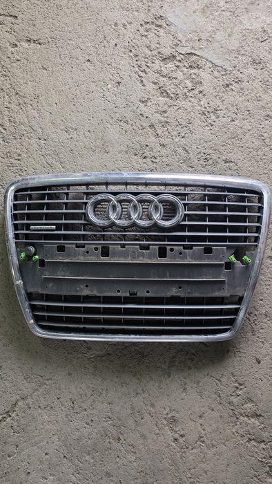 Предна решетка Ауди А8