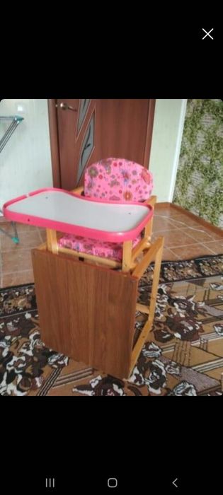 Детский стол для кормления