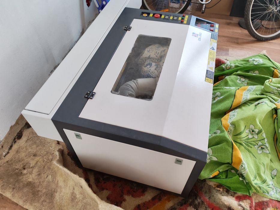 Лазерный гравировальный станок калидад