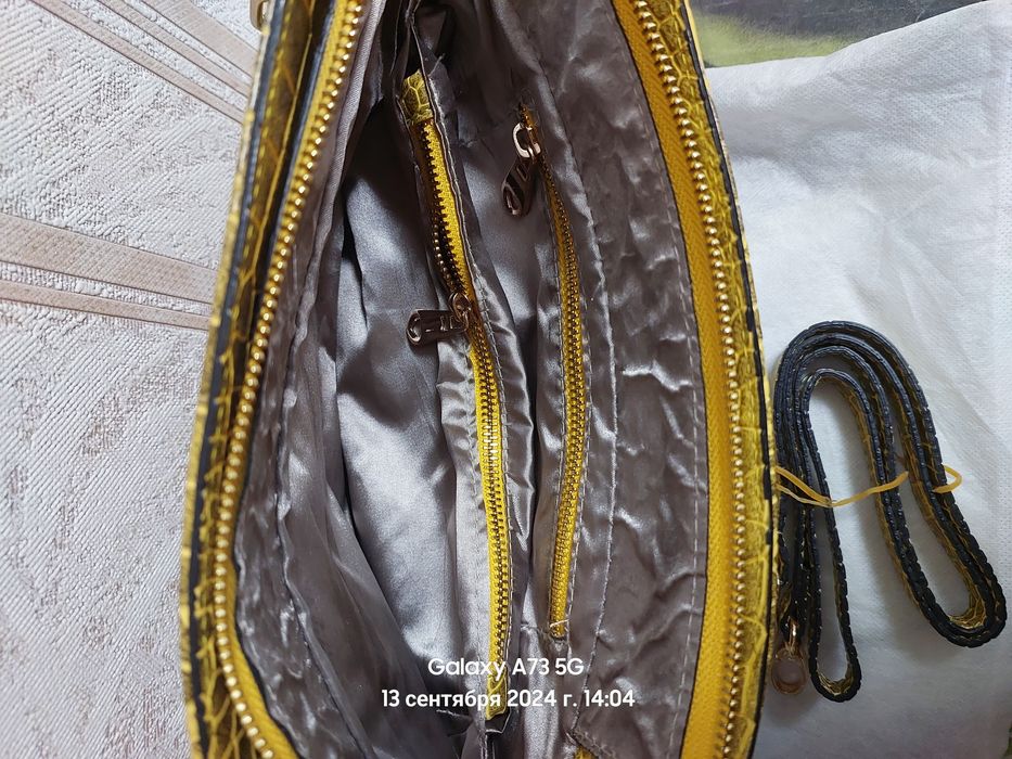 Женская маленькая сумочка