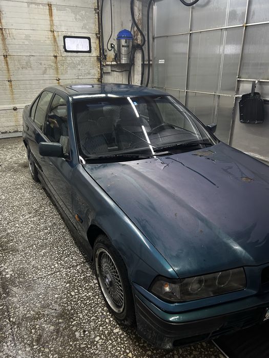 Продам bmw e36 М40 1.8i