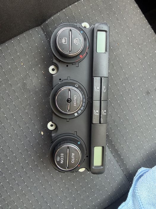 Панел за управление на климатроник