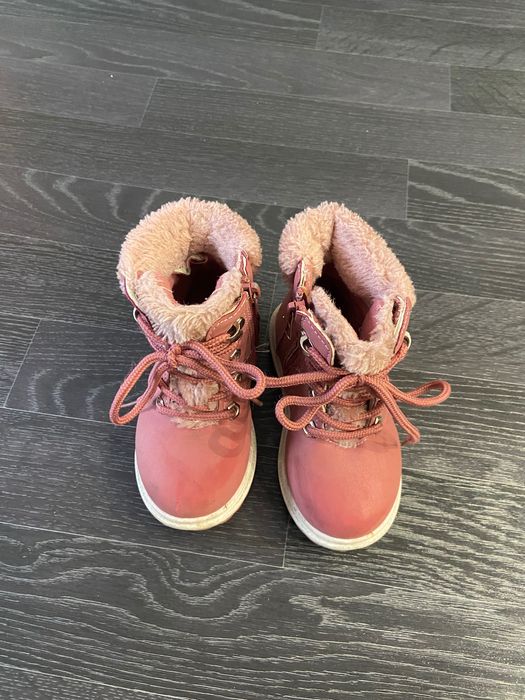 Детски ботуши и сандали 24-25 номер и Прески 29н.