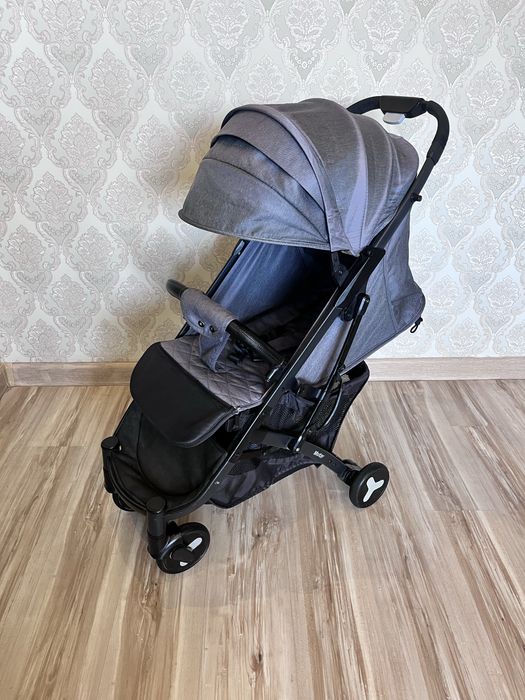 Коляска Mstar прогулочная