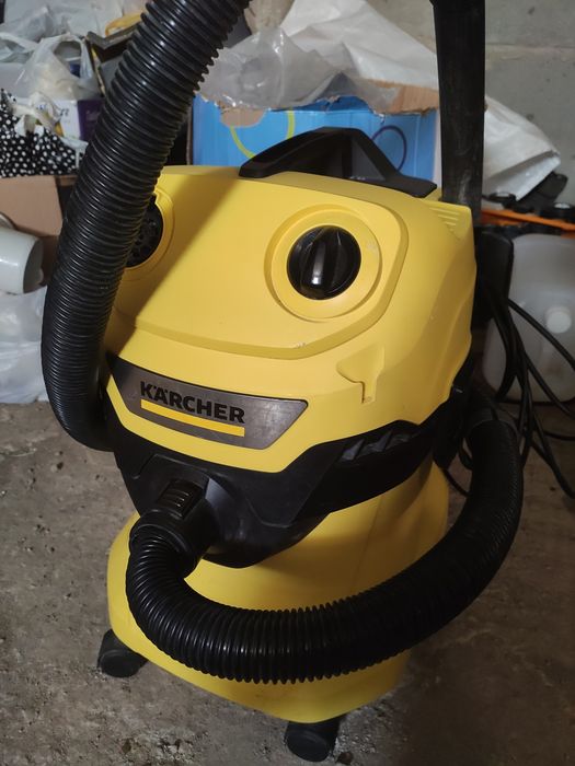Продам пылесос Керхер WD4 с обдувом
