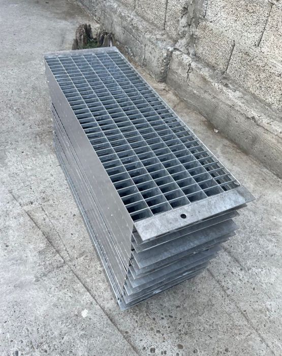 trepte pentru scari si canalizare si gratare zincate la dimensiunea dorita transport oriunde in tara