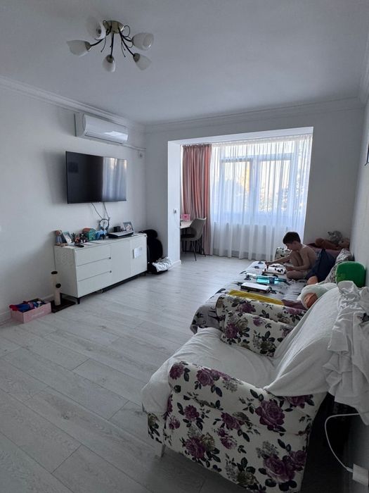 Inchirez apartament - More