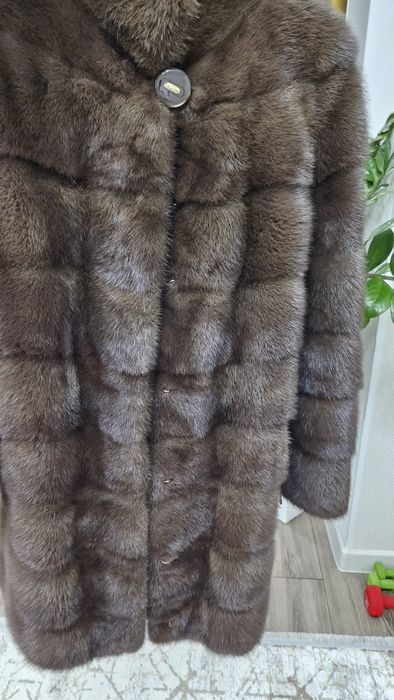 Продам норковую шубу