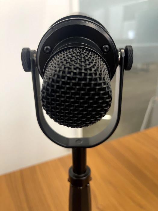 Микрофон Shure MV7