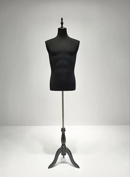 Inchiriere manechin mire