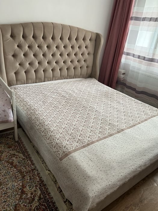 Двуспальная кровать б/у 160*200