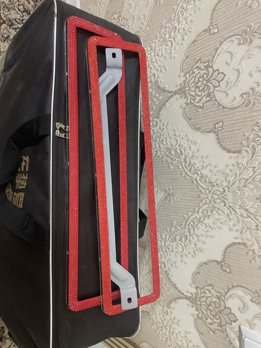 Жентра машина учун чехол  зур состоянида куп ишлатмаганман