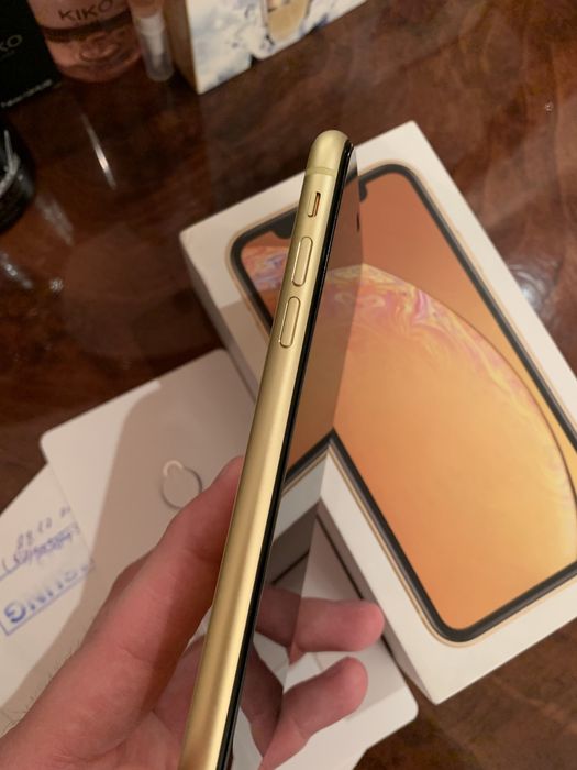 iPhone xr 64/LLa ideal