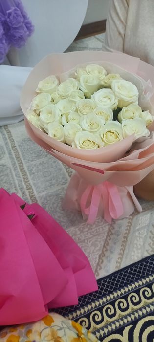 Свежи гүлдер. Өте әдемі