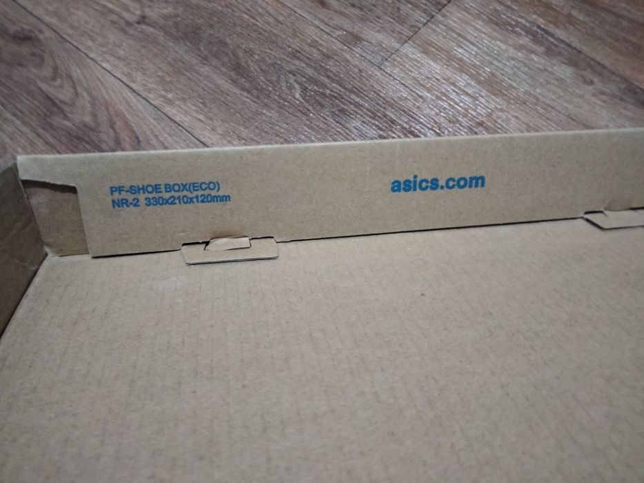 Продам кроссовки АСИКС