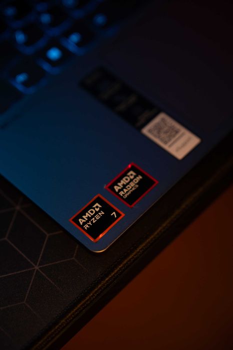 Lenovo IdeaPad Pro 5 14AHP9, AMD Ryzen 7 8845HS, 32GB RAM, 1TB SSD